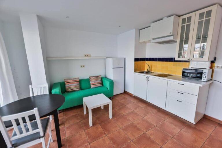 Apartamentos Arnela 卡马里纳斯 外观 照片