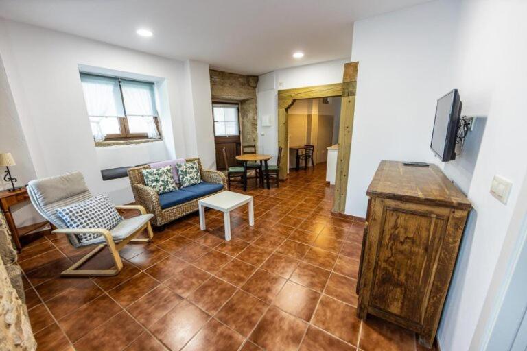 Apartamentos Arnela 卡马里纳斯 外观 照片
