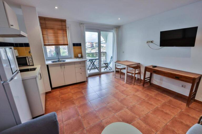 Apartamentos Arnela 卡马里纳斯 外观 照片
