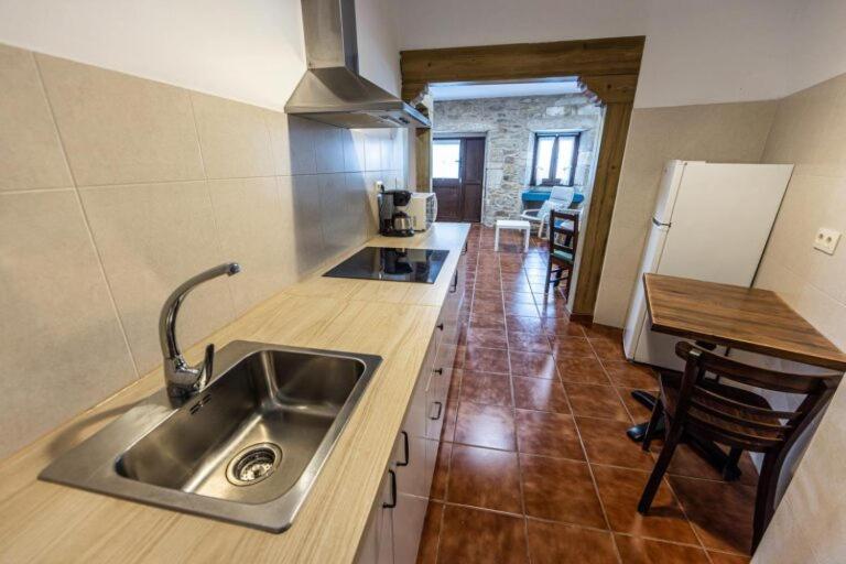 Apartamentos Arnela 卡马里纳斯 外观 照片