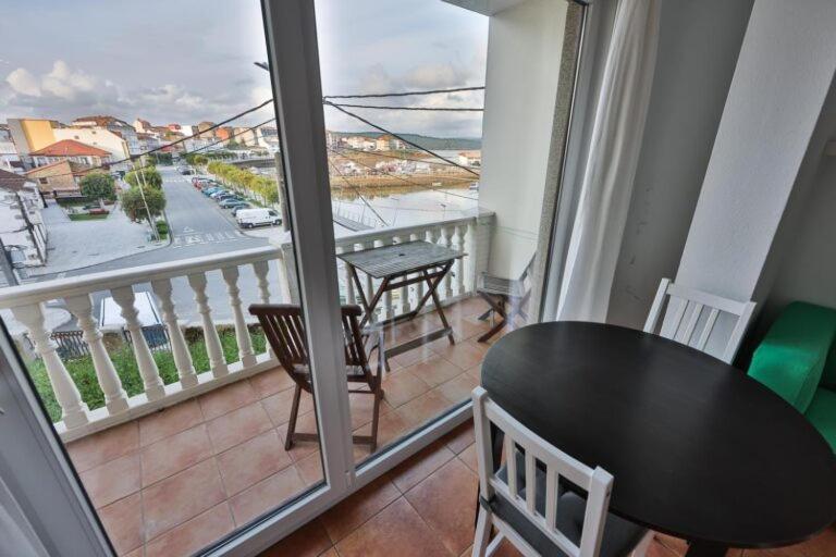Apartamentos Arnela 卡马里纳斯 外观 照片