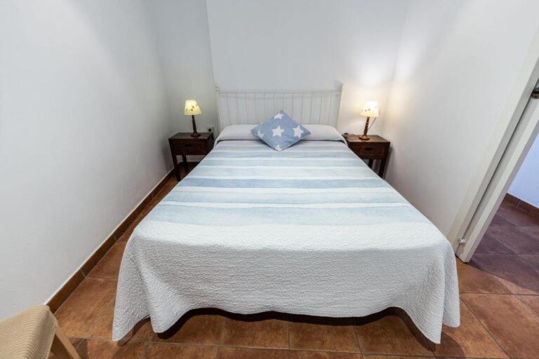 Apartamentos Arnela 卡马里纳斯 外观 照片