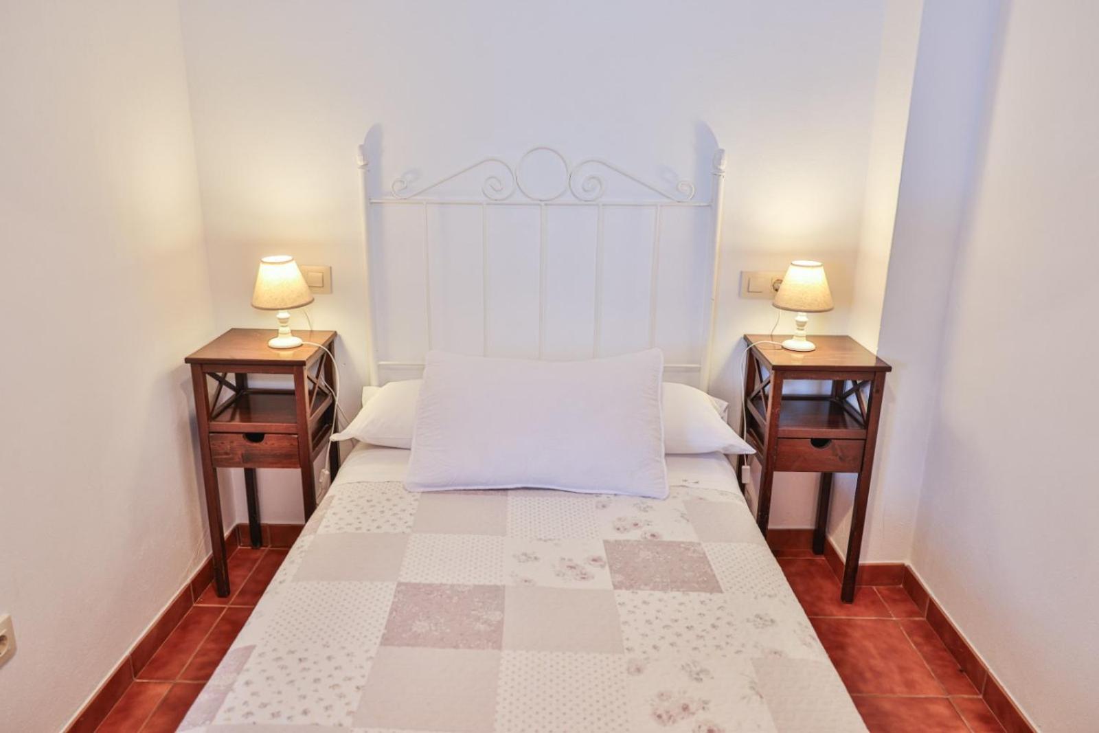 Apartamentos Arnela 卡马里纳斯 外观 照片