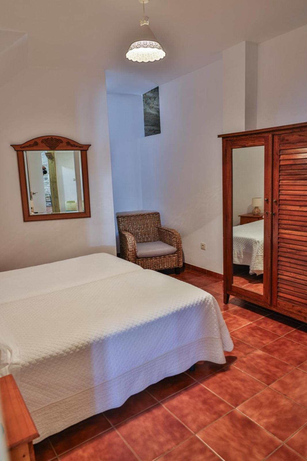 Apartamentos Arnela 卡马里纳斯 外观 照片