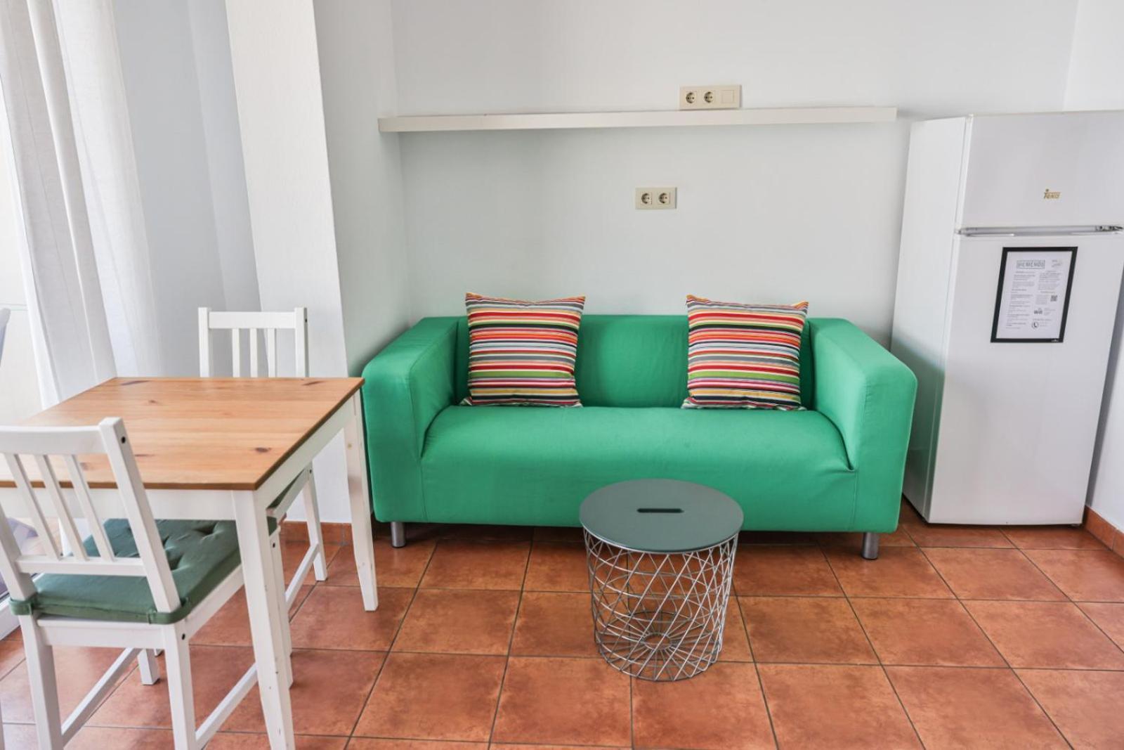 Apartamentos Arnela 卡马里纳斯 外观 照片