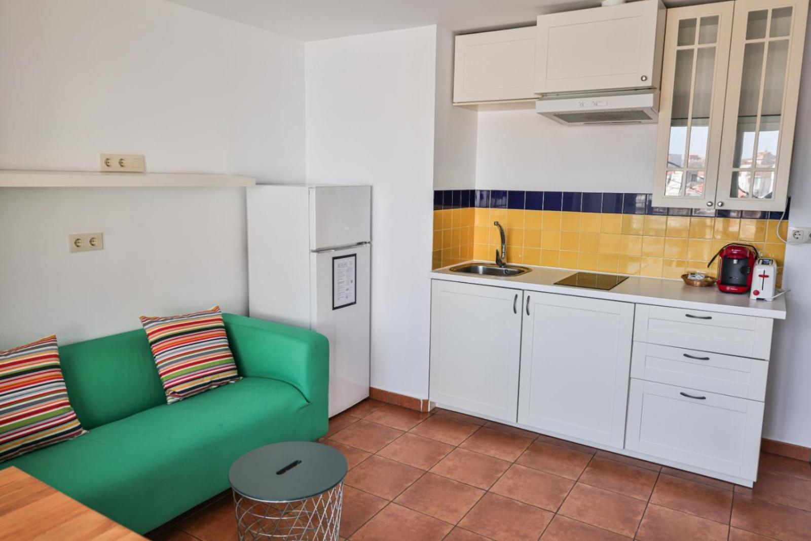 Apartamentos Arnela 卡马里纳斯 外观 照片